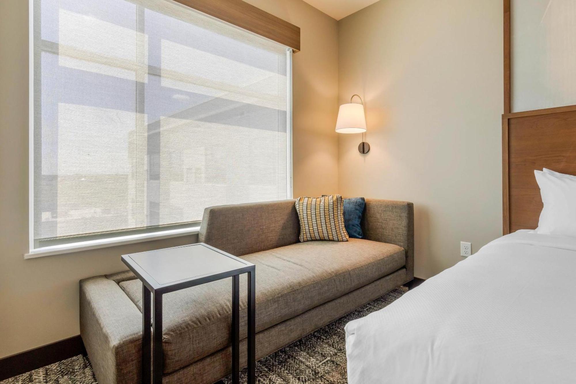 Cambria Hotel Davenport Quad Cities Bettendorf Buitenkant foto